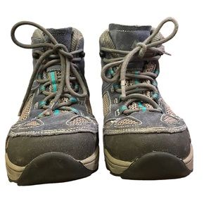 Vasque Kids’ Breeze lll Ultra Dry Waterproof Hiking Boots